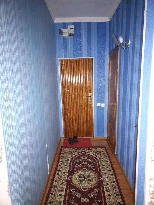 Ялангач массив  орр базарчик продаётся квартира 2/4/4