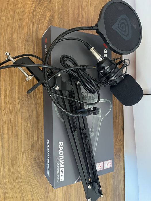 Микрофон Genesis Radium 300 xlr