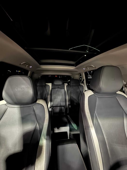 Sotiladi: Volkswagen ID.6 Pure+