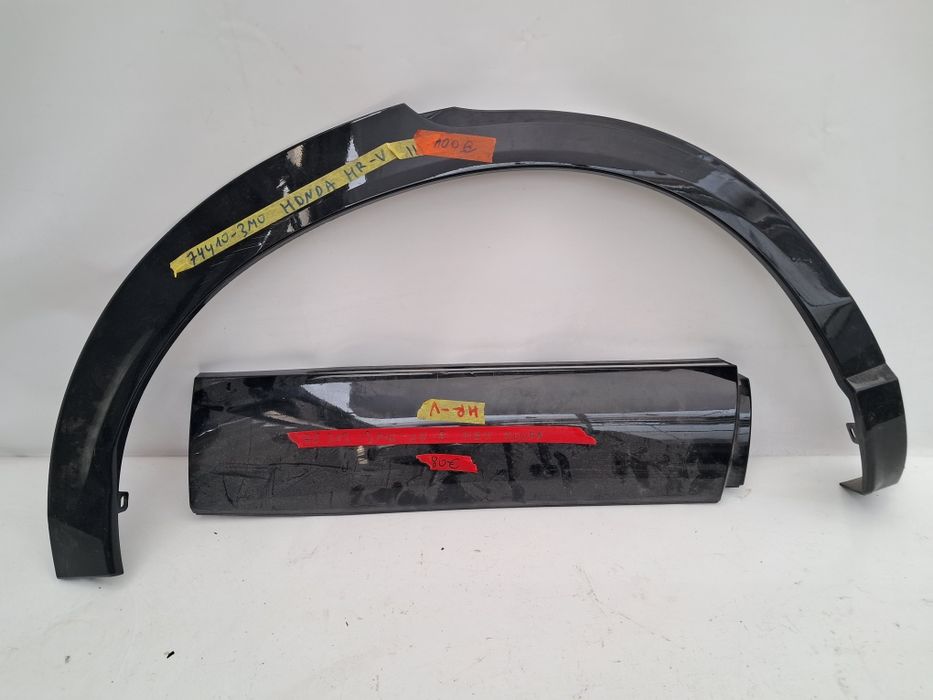 Лайснa  калник врата  хонда Honda HR-V  2021/25г