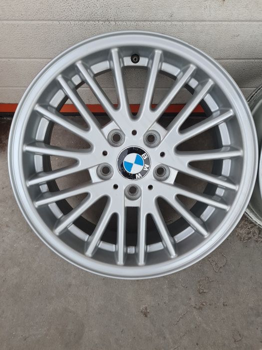 Оригинални джанти за BMW R17 5x120 ET39 7J