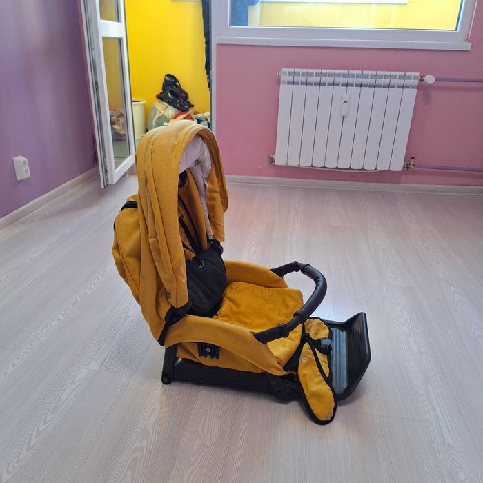 Бебешка количка с подарък кошче за кола