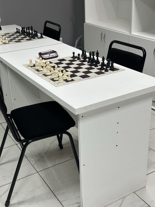 Столы продам 4 штуки