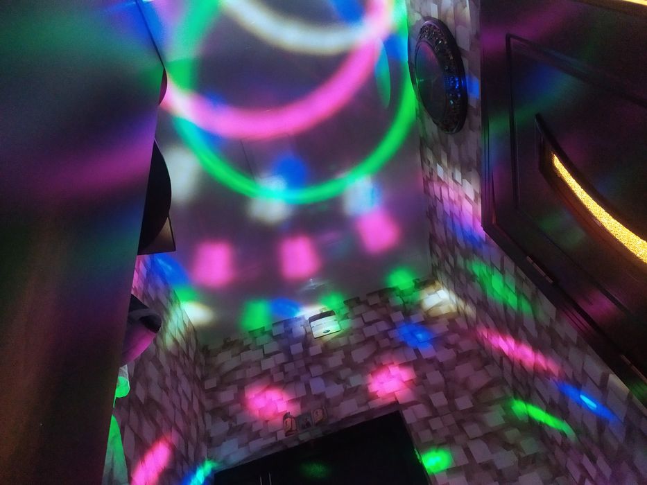 Светомузыка + флешка,на пульте с UZB входом