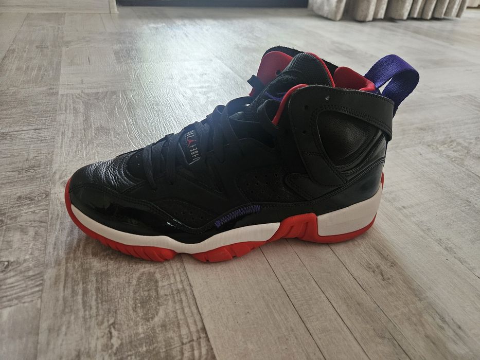 Air Jordan sneakers WMNS JUMPMAN TWO TREY