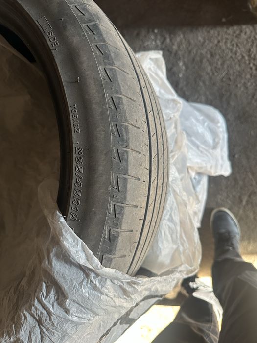Резина Bridgestone на 18