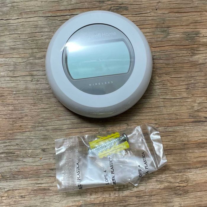 Termostat wireless Honeywell T87RF2059