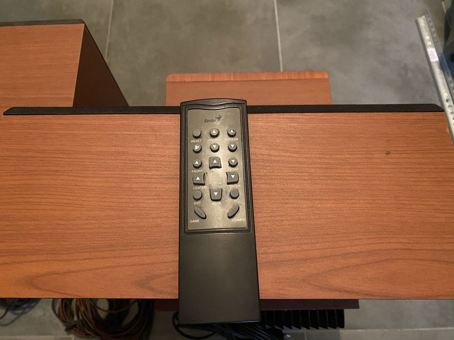 Аудио система, субуфер със 5 колони