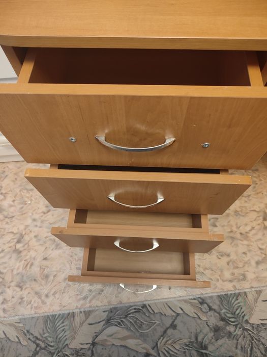 Стол письменный школьный