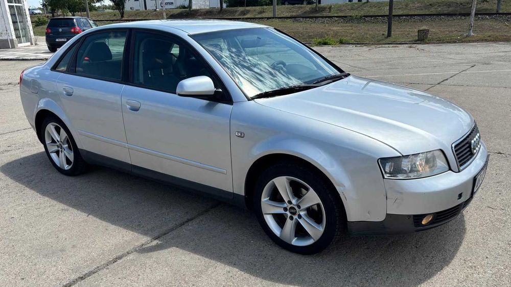 Audi A4 1.6benzina - 2001