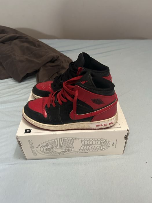 Jordan 1 mid bred