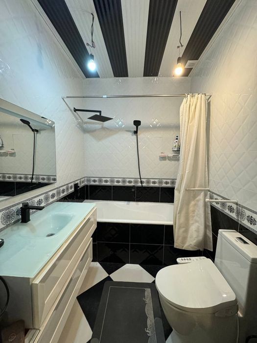 Продаётся  Дом. Ориентир  Российское  посольство