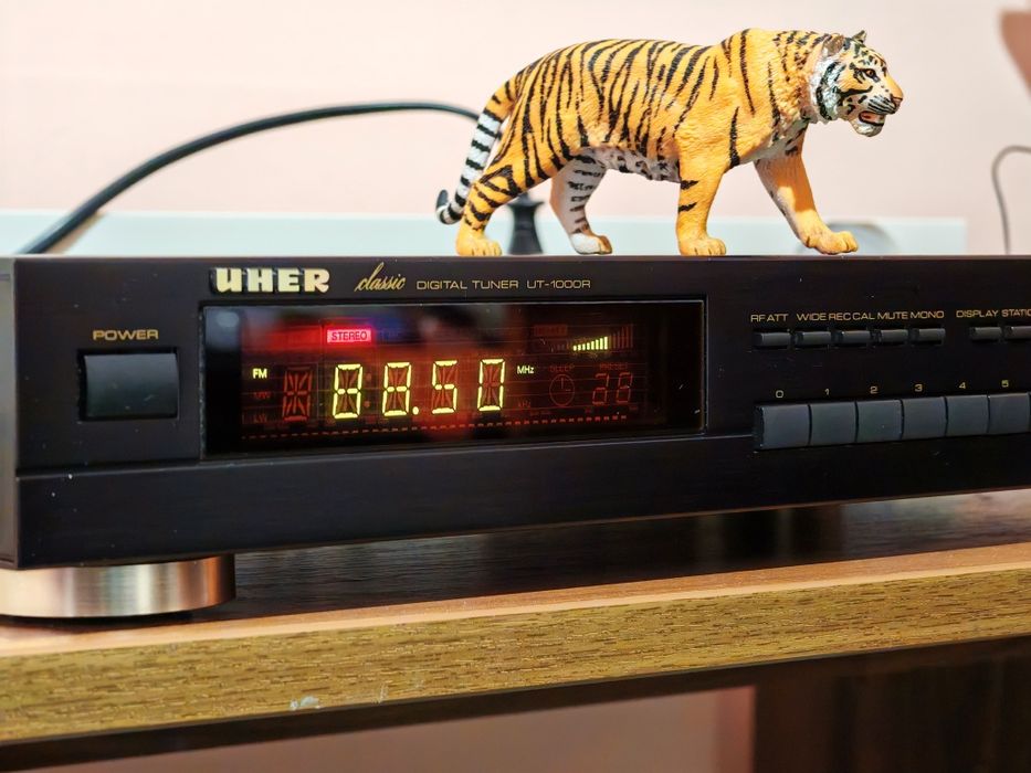 Uher UT-1000R. Tuner premium. Din vremuri de aur. Ca nou. Preț fix !