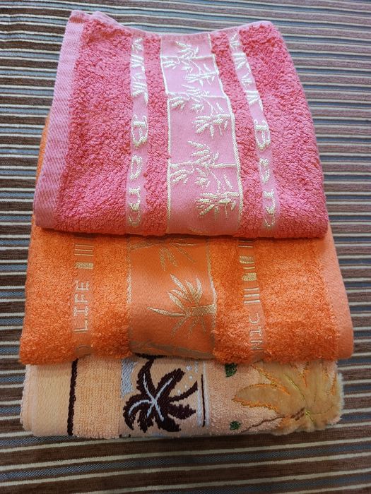Простынь махровая, полотенца