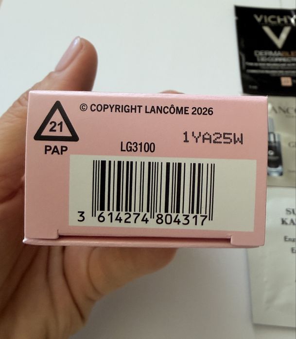 Чисто нов комплект Lancome спирала за очи за обем, молив за очи и серум за почистване на грим плюс три мостри