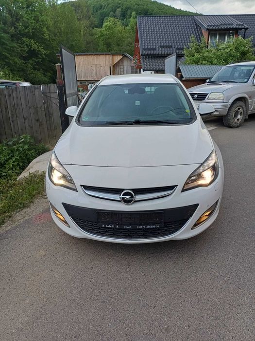 OPEL Astra 2013 — imagine 5