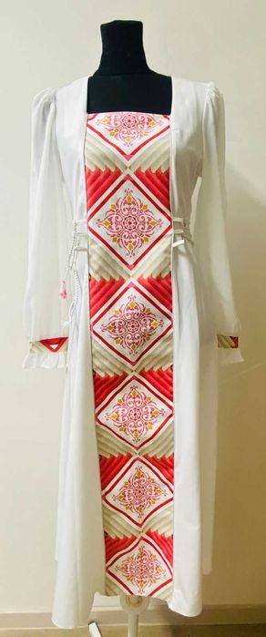 Продам женские платья