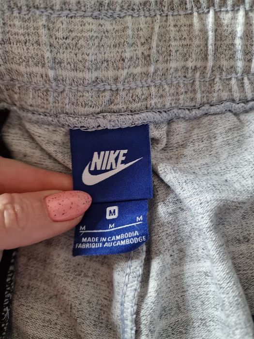Страхотно мъжко спортно долнище голям размер NIKE  , размер M