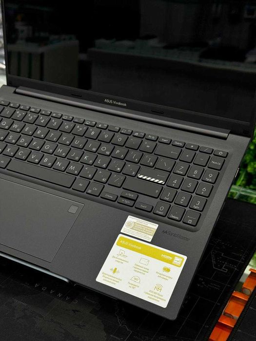 Asus VivoBook 15 OLED X1505VA-L1638 i9-13900H/16GB DDR4/512GB SSD/OLED