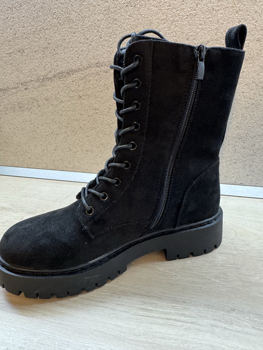 Дамски боти от велур