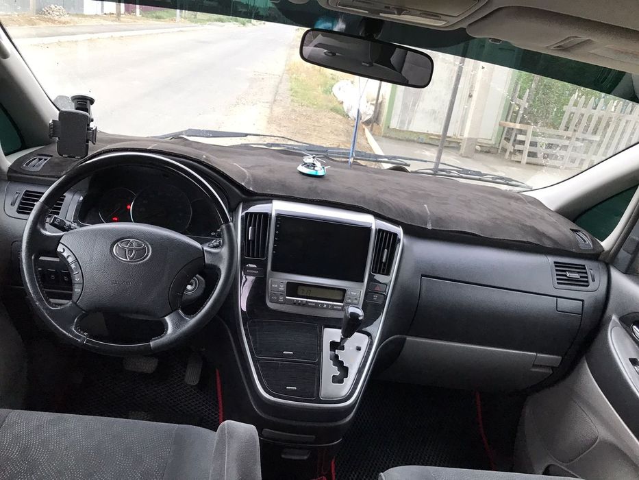 Тайота Альфард 2007