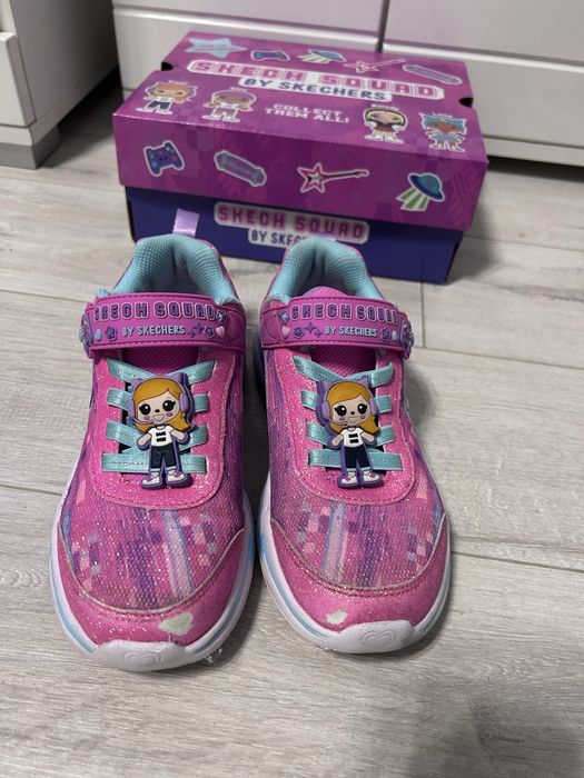 Детски маратонки Skechers, 33 номер