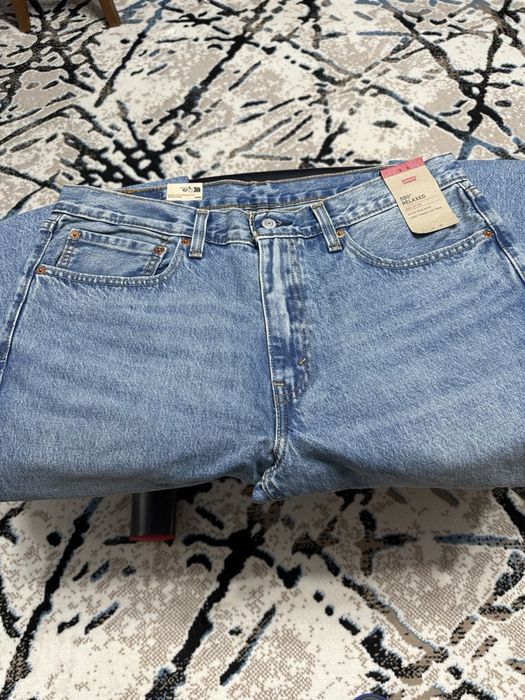 Джинсы Levi's 550 relaxed fit.