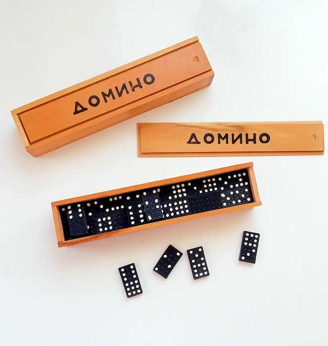 Ретро шах и домино от соца, в отлично състояние