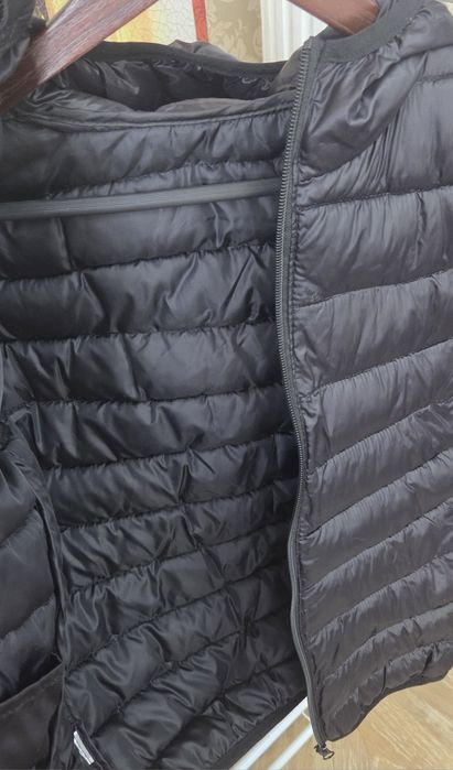 Продам абсолютно новую куртку
