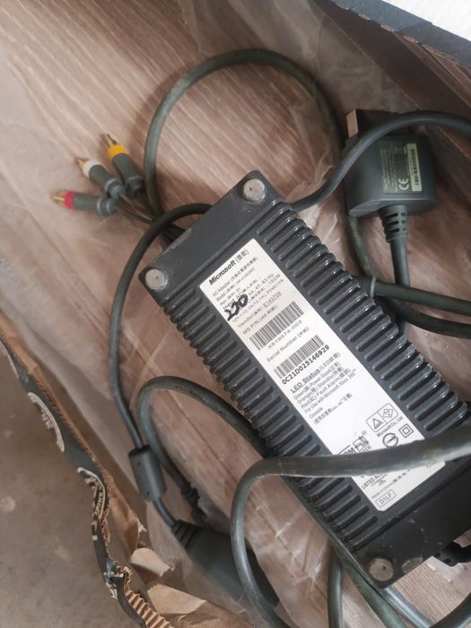 Продам xbox 360 elite