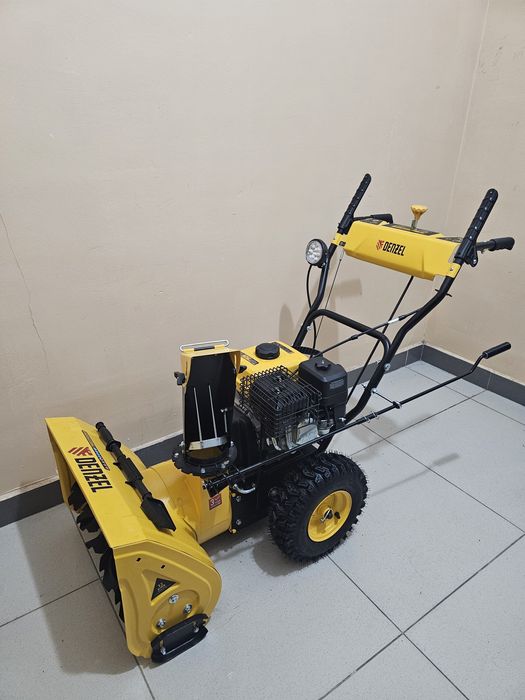 Снегоуборочную машину!