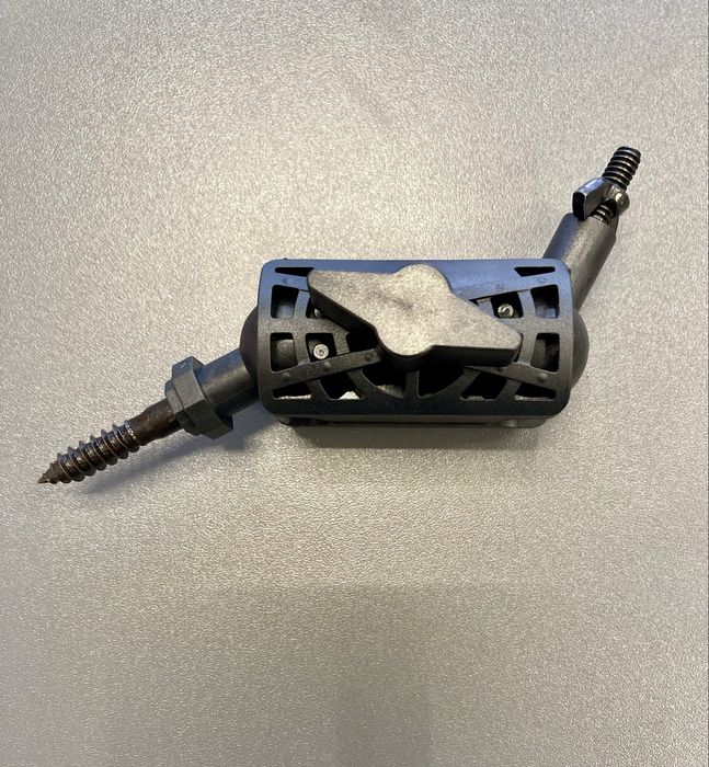 Стойка за Ловна Камера/ Солар с Винт