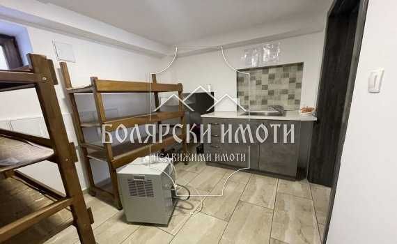 Дава се под наем Магазин в Велико Търново, Център - 55 кв.м за 357 € - Снимка #8