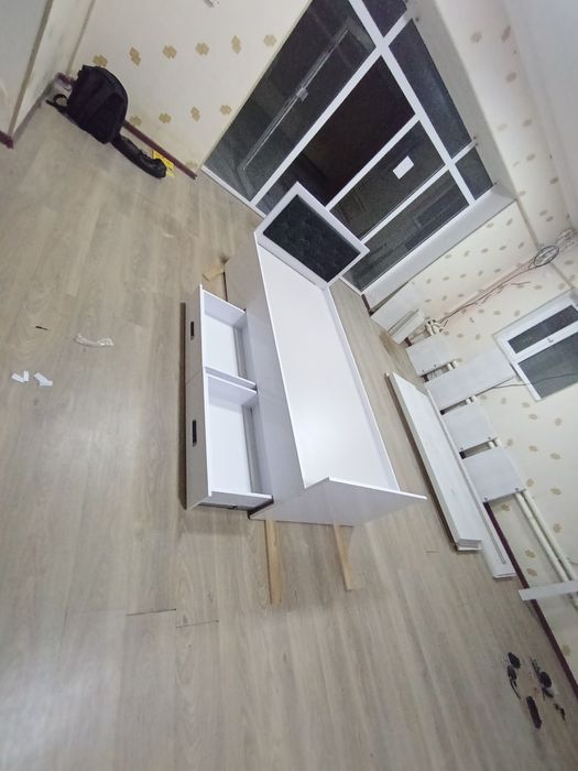 ВОДИЙ МЕБЕЛ гардин хавус олдида