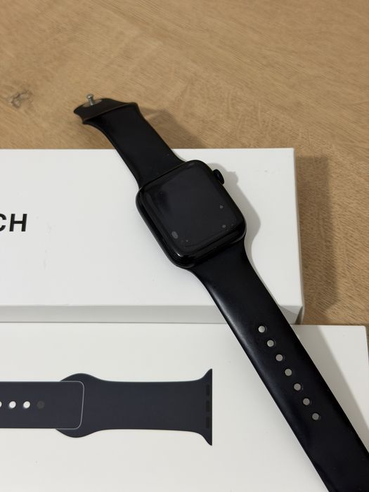 Apple Watch SE 44mm
