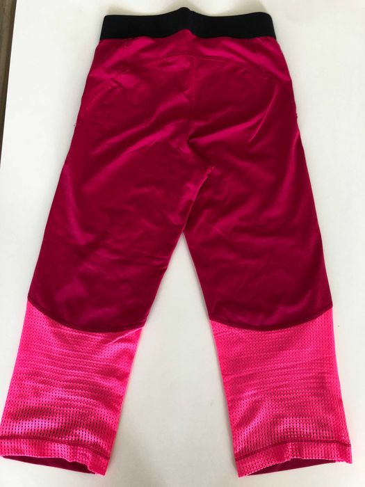 Дамски спортен клин 3/4 Nike - размер XS