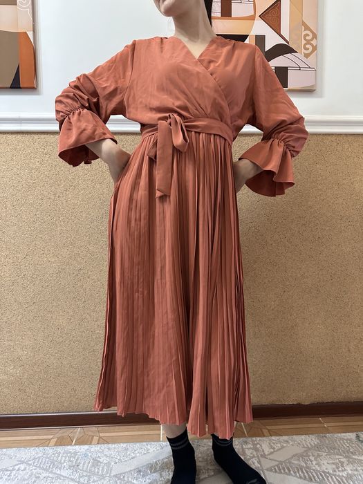 Продается весерние платья