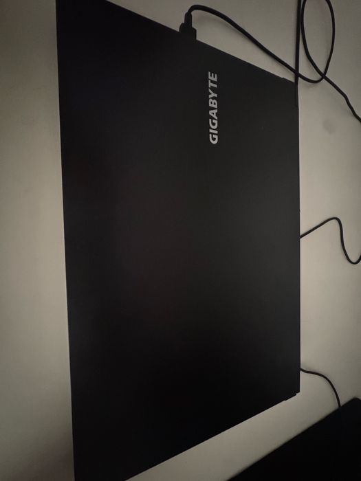 Продам Игровой ноутбук Gigabyte