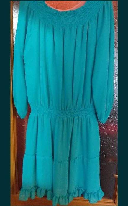 Vand rochie ocazie