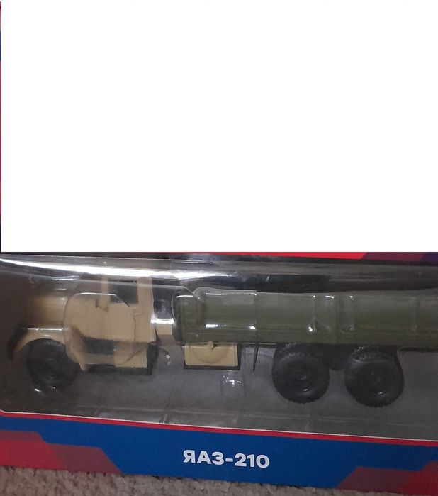Продам коллекционные модели автомобилей 1/43
