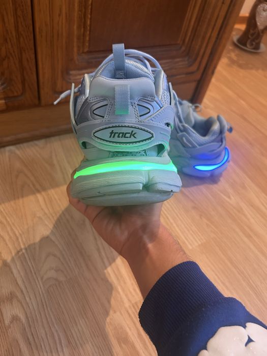Balenciaga track led