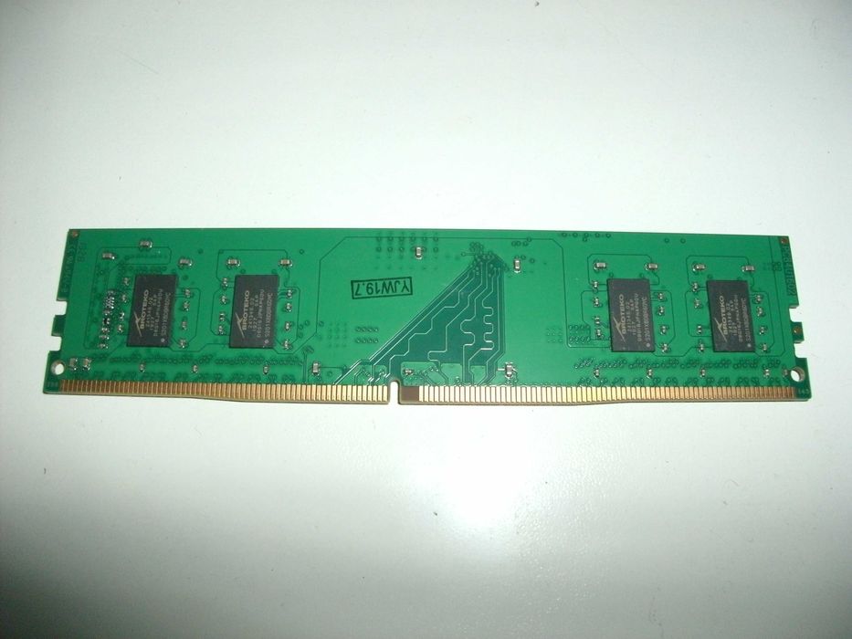 ОЗУ 4GB ddr4 для ПК