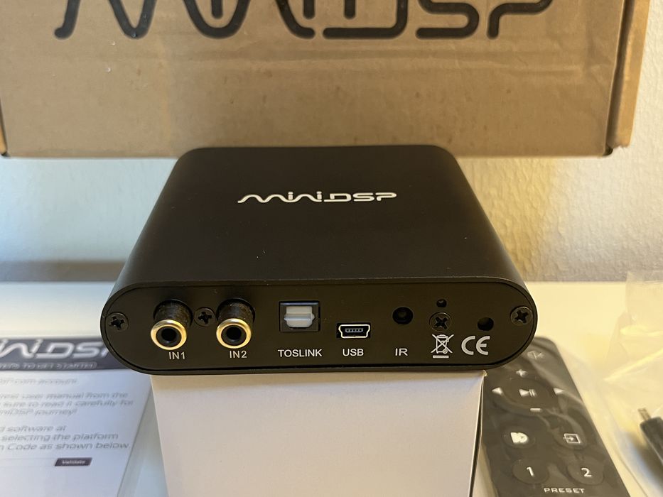 Procesor audio miniDSP 2x4 HD impreuna cu microfon de calibrare UMIK-1