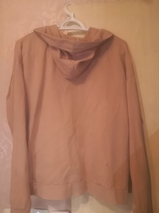 Женская кофта с капюшоном