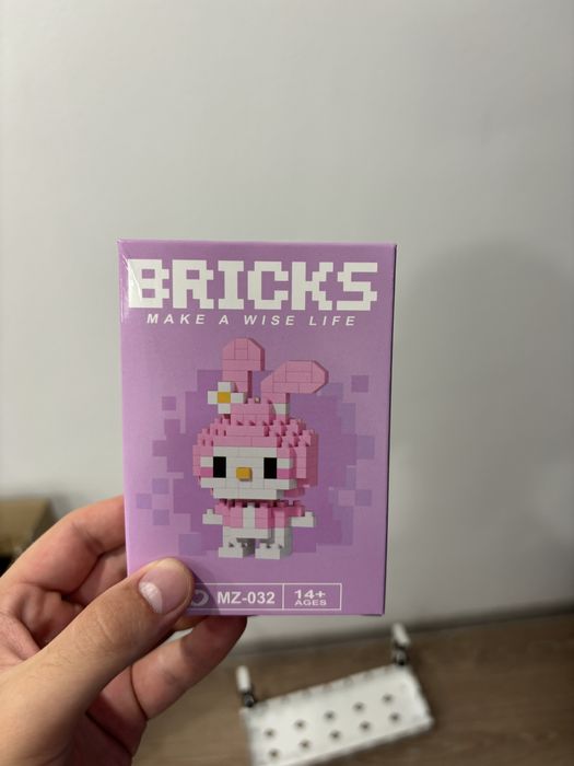 Трендовый конструктор bricks , лего