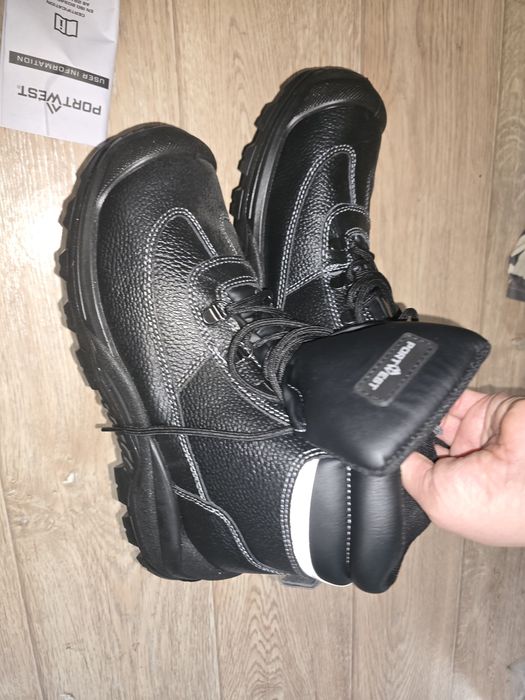 Спецобувь, рабочие ботинки