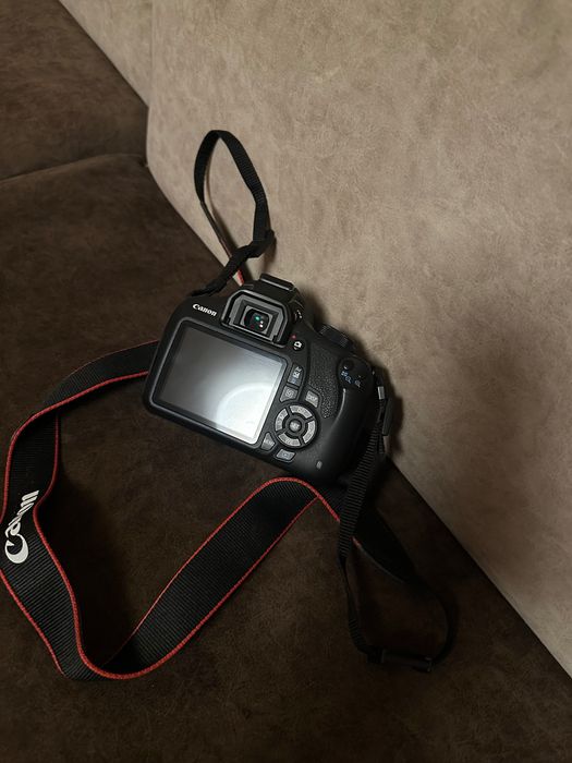 Canon eos 1200D