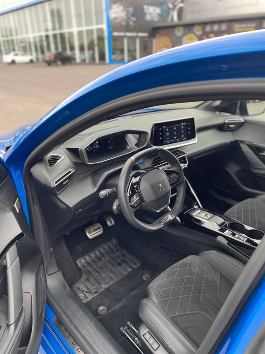 Peugeot e208 GTi