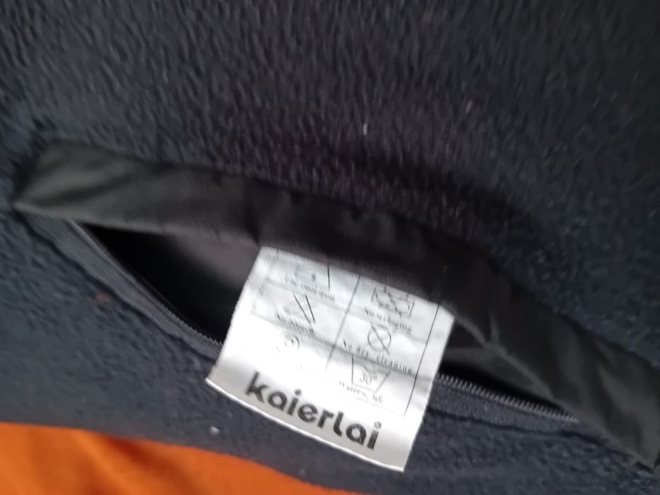 30 RON vestă fas groasă calitate