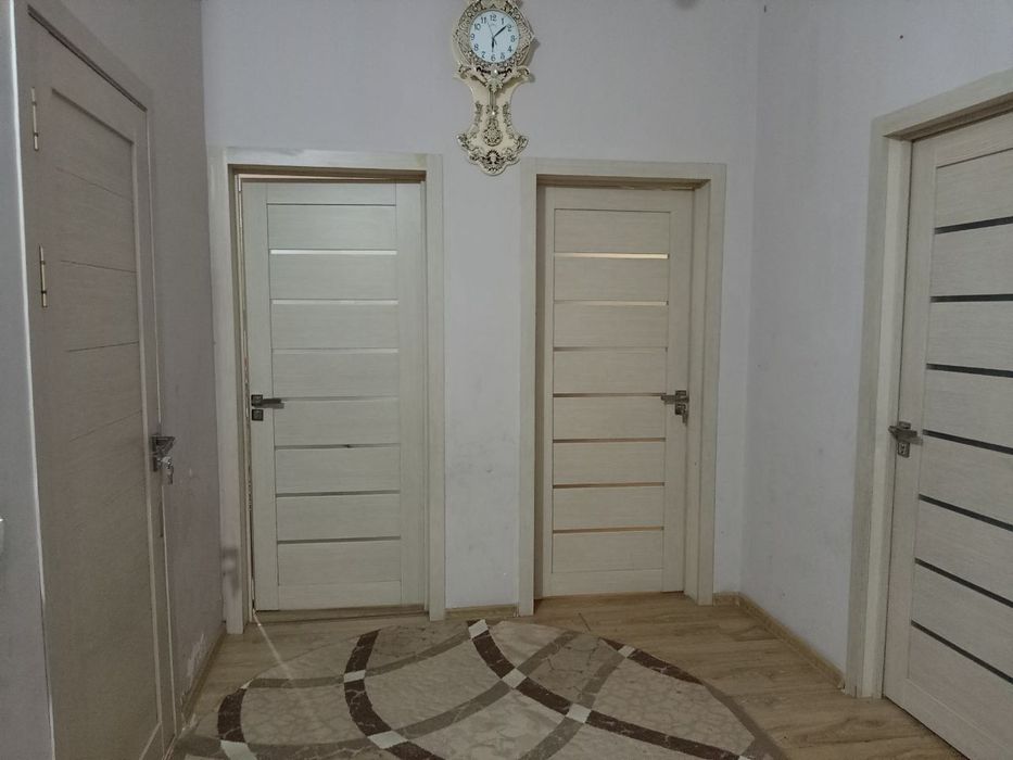 Motrid 2 xonali 72 kvadrat sotiladi